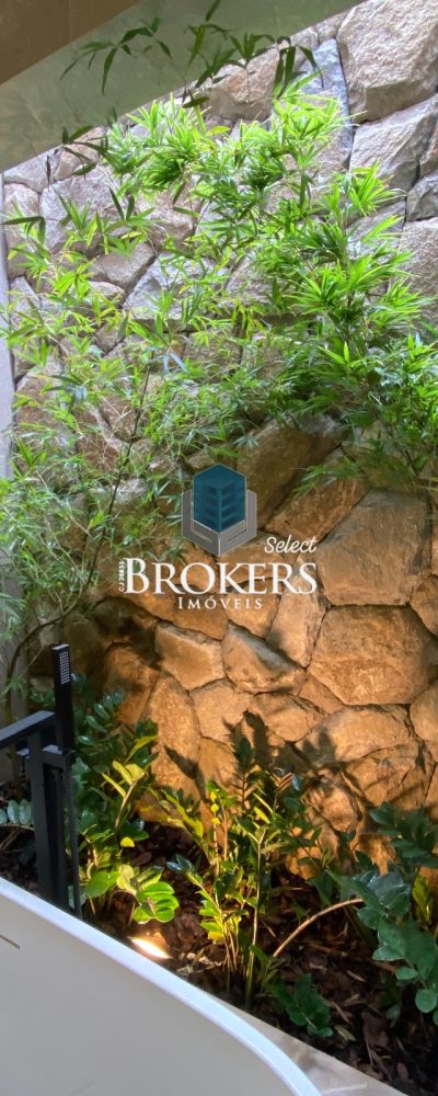 WhatsApp-Image-2025-05-10-at-10.56.18