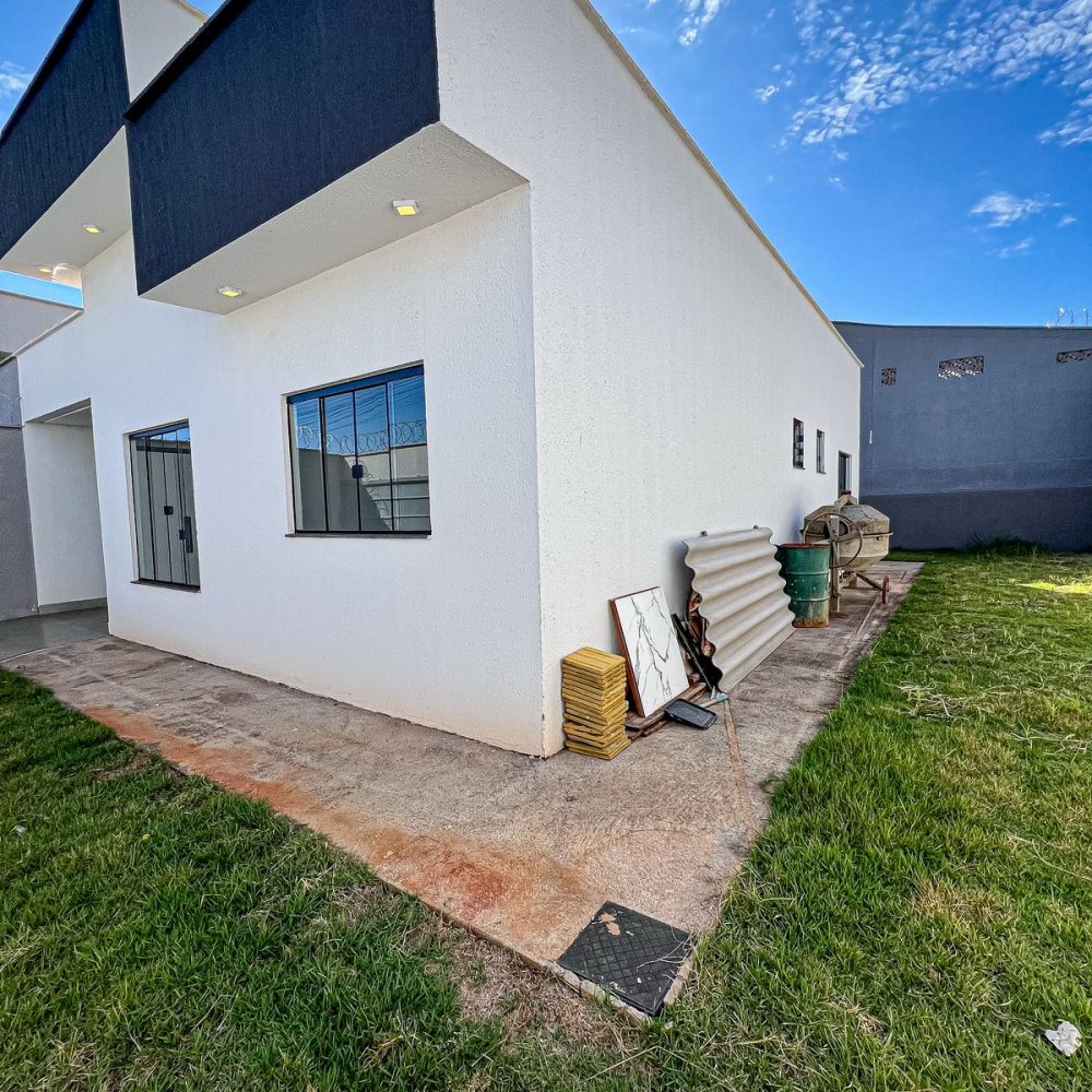 WhatsApp-Image-2025-05-29-at-16.47.02-1-1